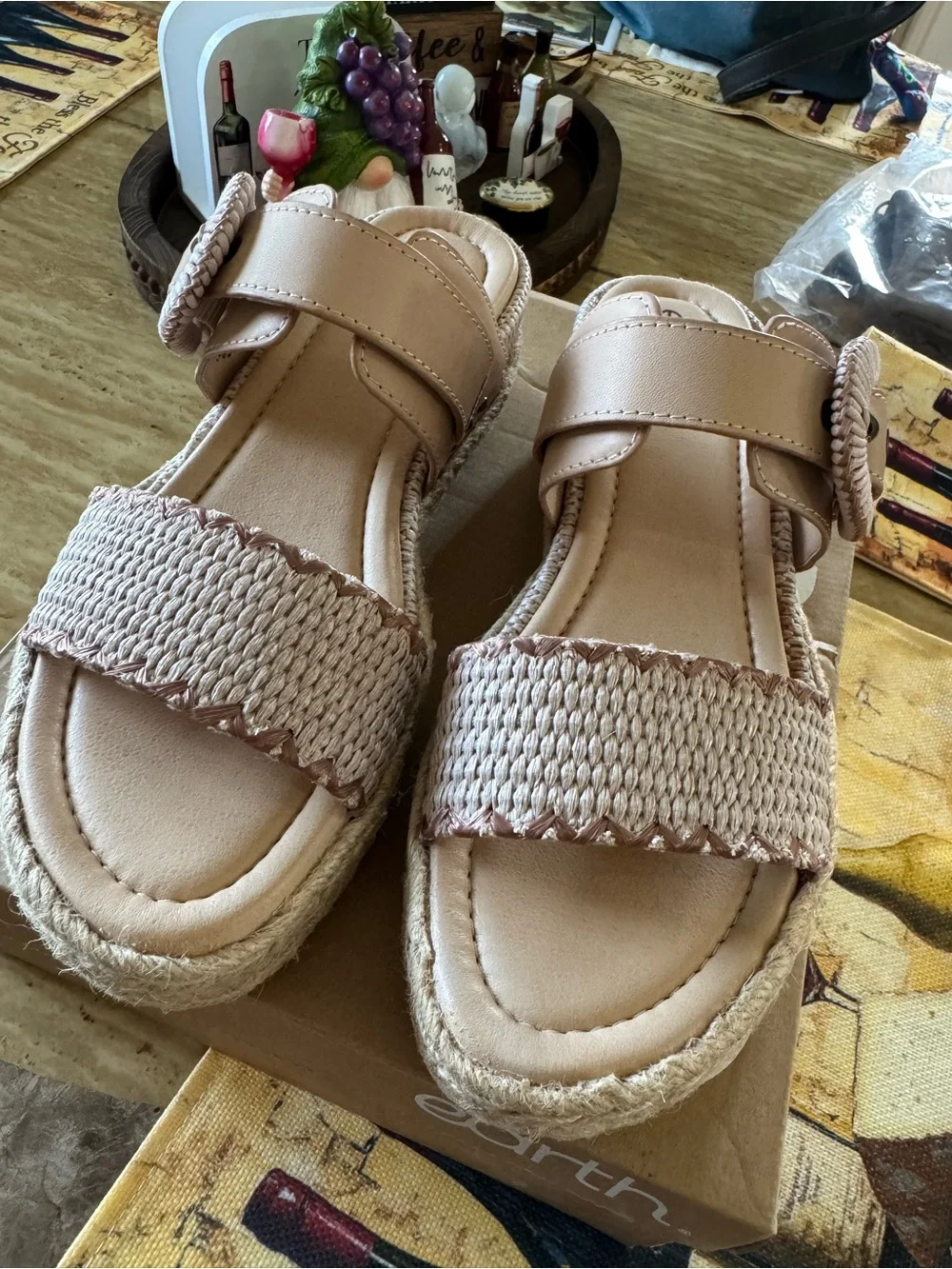 Earth comfortable espadrille